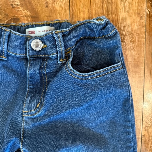 LEVIS 710 Girls Blue Distressed Super Skinny Jeans Waist Adjusters Size 12 - Picture 2 of 9